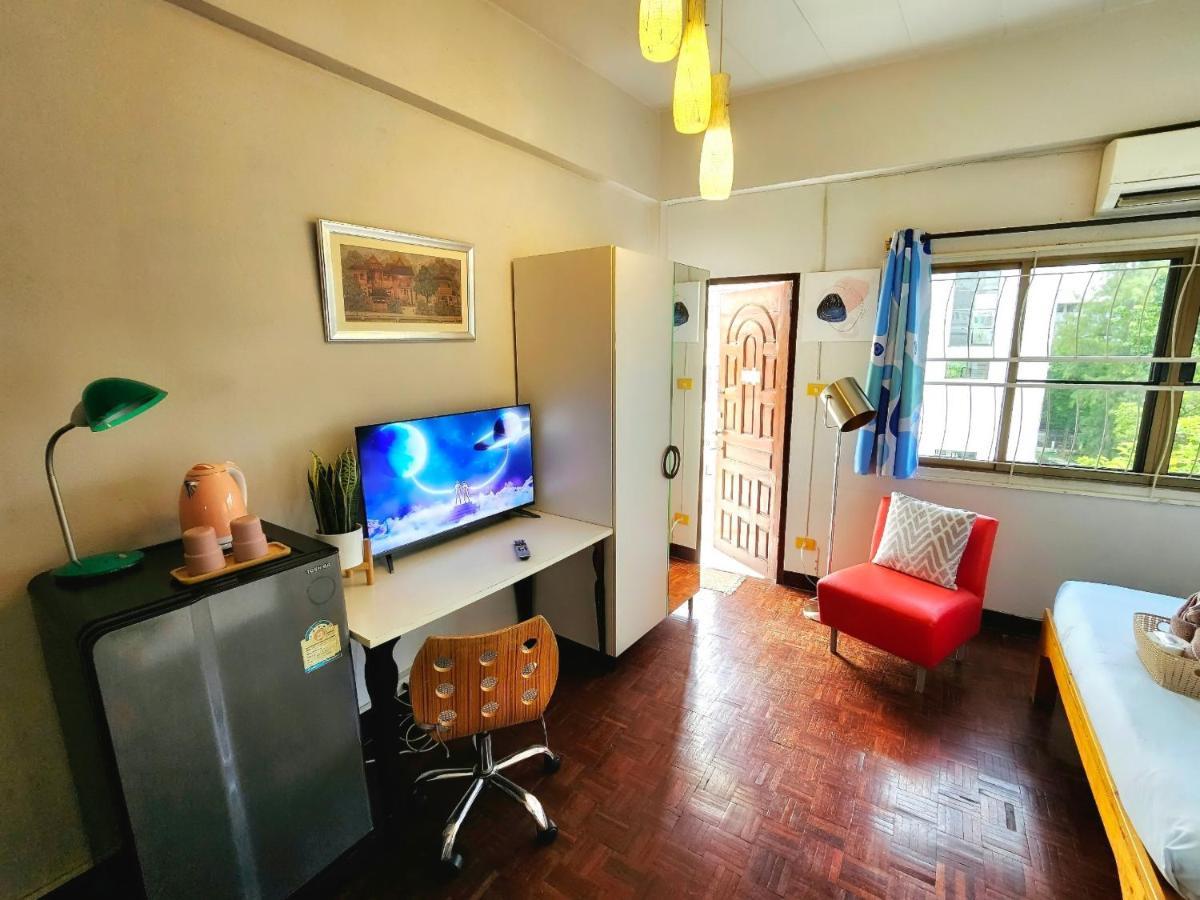 Bed And Terrace Guesthouse Чиангмай Экстерьер фото